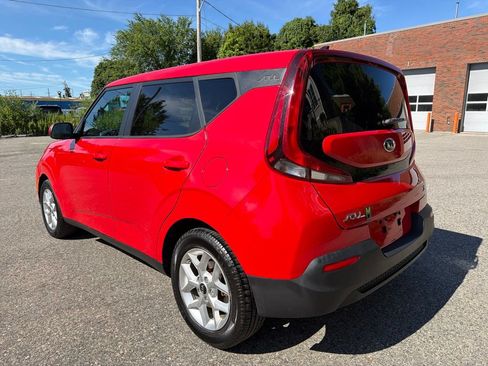 Certified 2021 Kia Soul S FWD image 4
