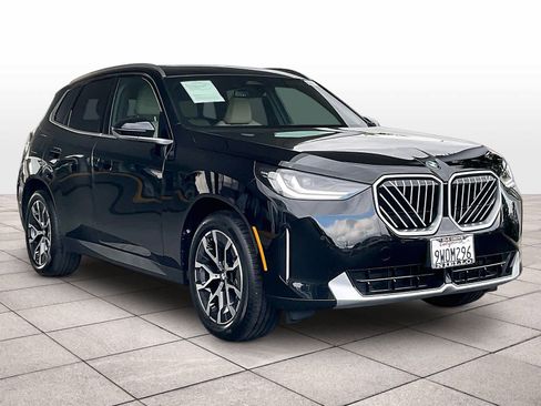 Used 2026 BMW X3 xDrive30 w/ Convenience Package AWD/4WD image 2