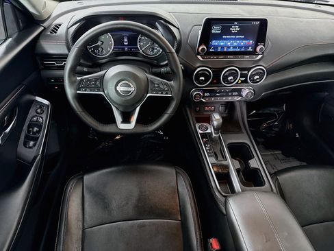 Used 2024 Nissan Sentra SR w/ SR Premium Package FWD image 17