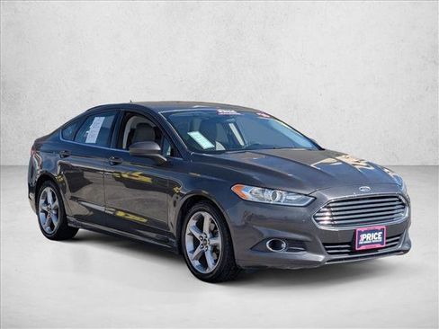 Used 2016 Ford Fusion S w/ Equipment Group 101A image 3