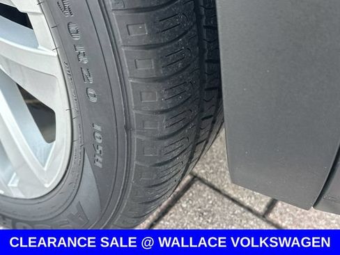 Certified 2022 Volkswagen Atlas Cross Sport SE AWD/4WD image 12
