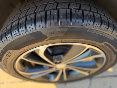 Used 2021 Buick Encore GX Select image 13