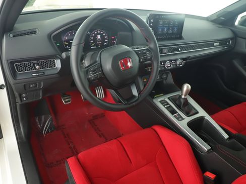 Used 2024 Honda Civic Type R image 13