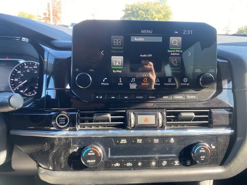 Used 2022 Nissan Pathfinder SL image 23