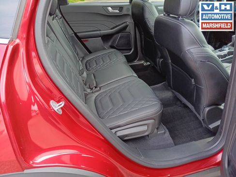 Used 2023 Ford Escape Platinum w/ Premium Technology Package AWD/4WD image 25