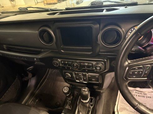 Used 2022 Jeep Wrangler Unlimited Sport w/ Cold Weather Group AWD/4WD image 12