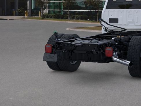 New 2025 Ford F550 2WD Regular Cab Super Duty image 21