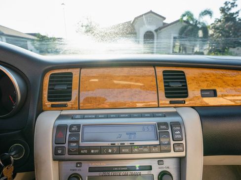 Used 2003 Lexus SC 430 Convertible image 51