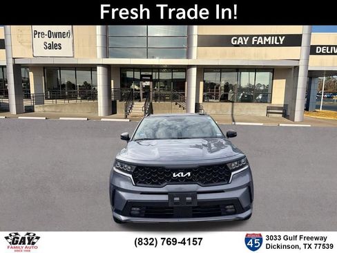Used 2023 Kia Sorento EX w/ Panoramic Sunroof Package FWD image 2