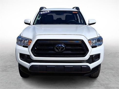 Used 2022 Toyota Tacoma SR image 2