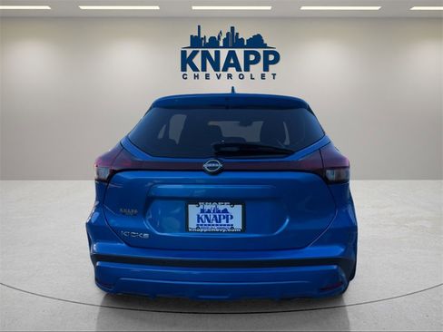 Used 2023 Nissan Kicks S image 4