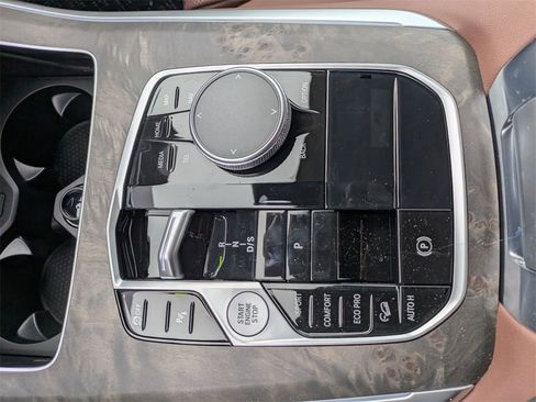 New 2026 BMW X5 xDrive40i w/ M Sport Package image 28