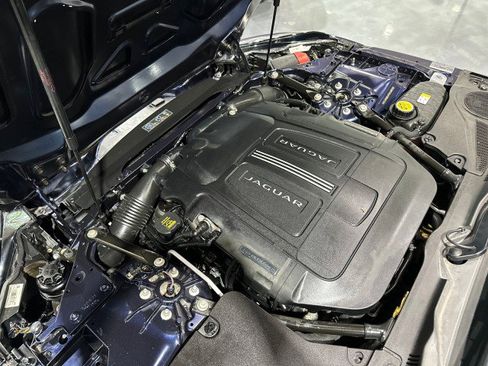 Used 2015 Jaguar F-TYPE S RWD image 24