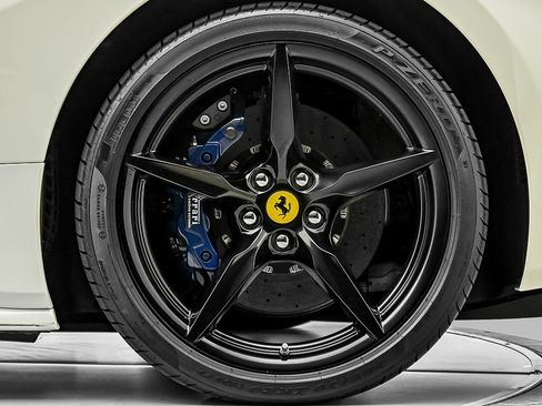 Used 2017 Ferrari 488 Spider RWD image 34