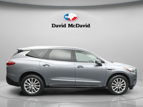 Used 2018 Buick Enclave Premium w/ Experience Buick Package image 19