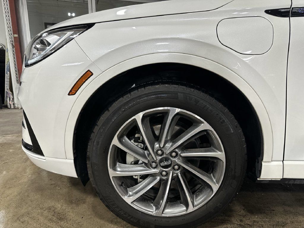 Certified 2024 Lincoln Corsair Grand Touring w/ Equipment Group 301A AWD/4WD image 19