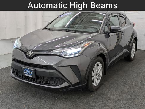 Used 2020 Toyota C-HR LE image 1