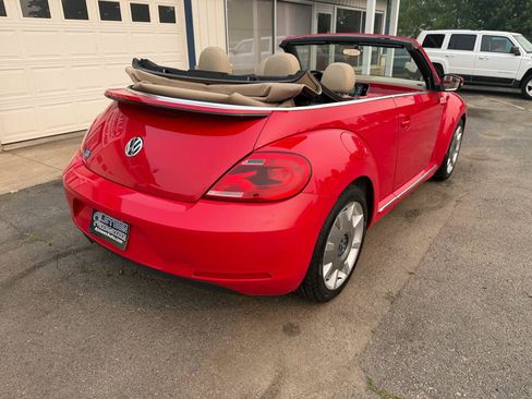 Used 2014 Volkswagen Beetle 2.5 FWD image 11