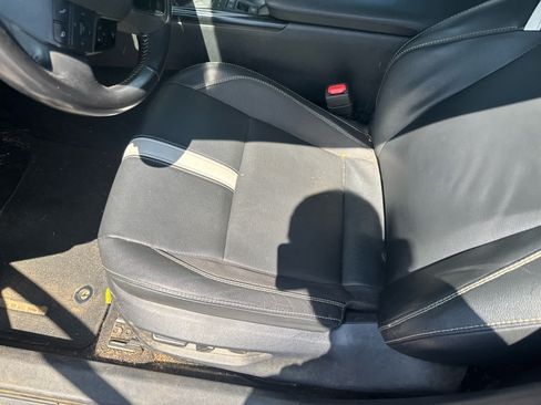Used 2025 Toyota Camry SE w/ Convenience Package FWD image 10