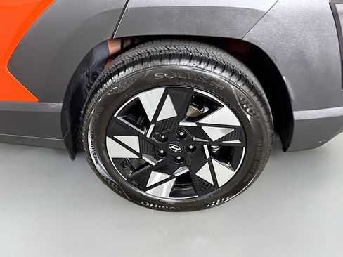 Certified 2025 Hyundai Kona SEL FWD image 35
