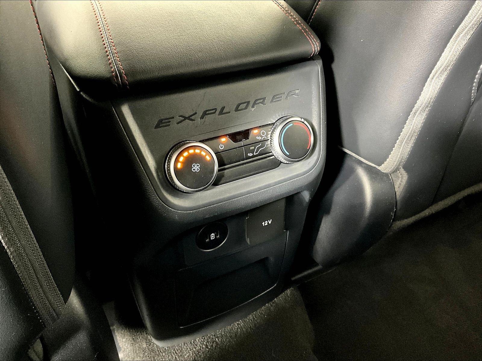 Used 2025 Ford Explorer ST-Line AWD/4WD image 11