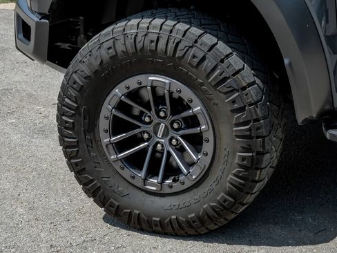 Used 2020 Ford F150 Raptor w/ Equipment Group 802A Luxury AWD/4WD image 60