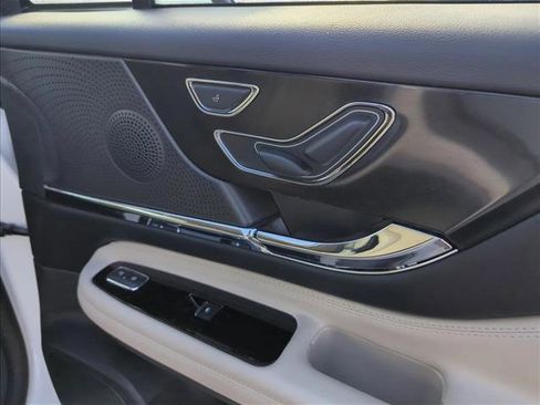 Used 2025 Lincoln Corsair Grand Touring w/ Equipment Group 301A image 28