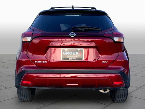 Used 2021 Nissan Kicks SV FWD image 5