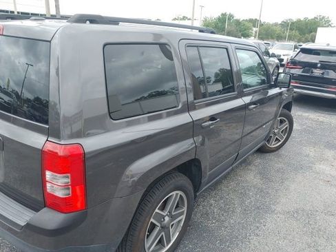 Used 2016 Jeep Patriot Sport w/ Power Value Group image 12