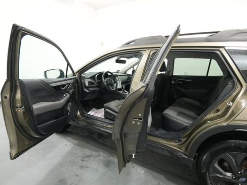 Used 2020 Subaru Outback Onyx Edition XT AWD/4WD image 19