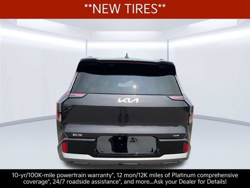 Certified 2024 Kia EV9 GT-Line AWD/4WD image 5