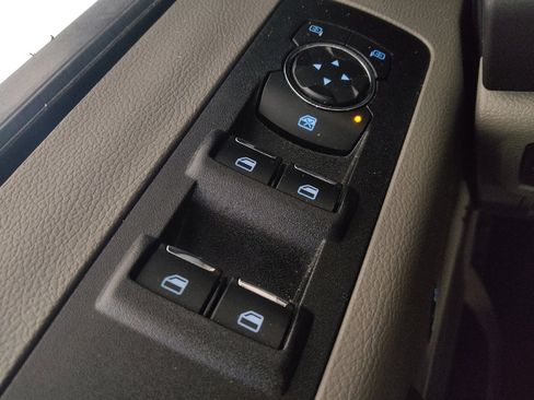 Used 2019 Ford F150 XLT w/ Equipment Group 302A Luxury AWD/4WD image 27