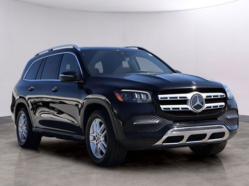 Used 2020 Mercedes-Benz GLS 450 4MATIC image 3