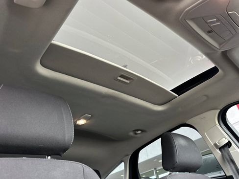 Used 2018 Ford Focus SEL FWD image 17