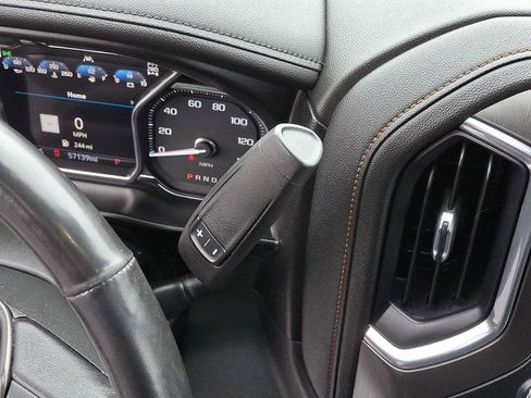 Certified 2021 GMC Sierra 1500 AT4 w/ AT4 Premium Package image 16