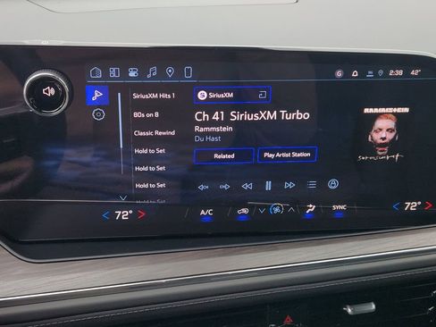 New 2026 Chevrolet Suburban LS image 12