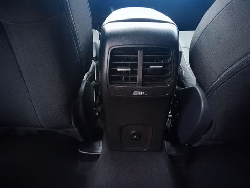 Used 2025 Ford Escape Active AWD/4WD image 11