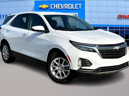 Used 2022 Chevrolet Equinox LT image 1