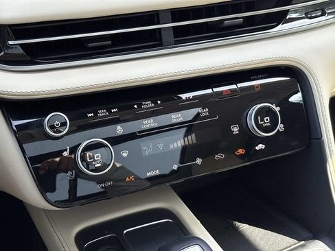Used 2022 INFINITI QX60 Sensory w/ Vision Package AWD/4WD image 33