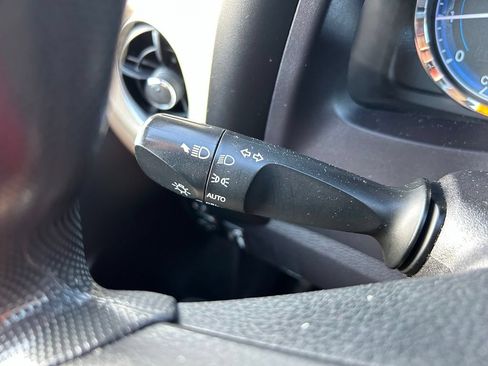 Used 2019 Toyota Corolla LE FWD image 22