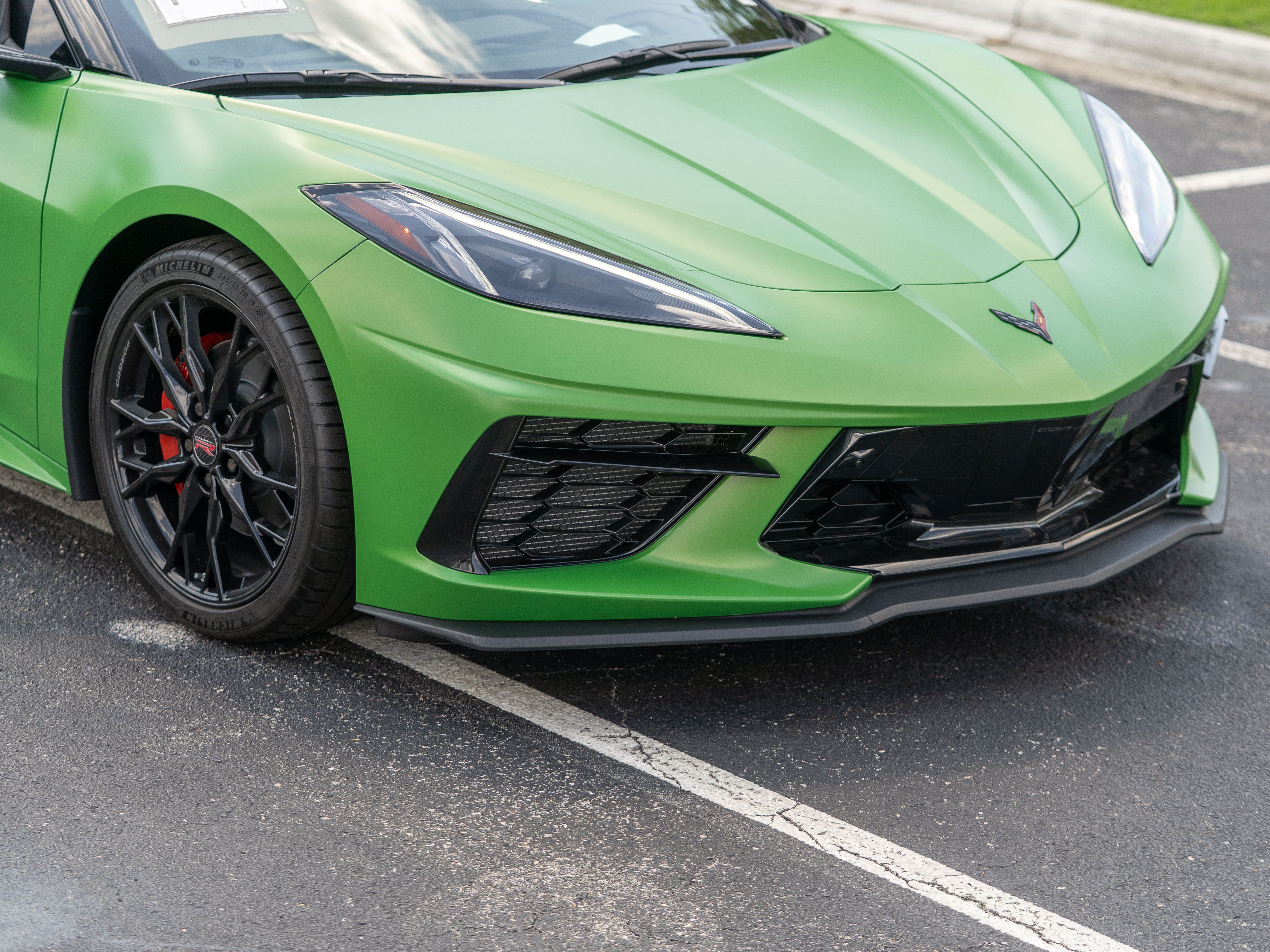 Used 2027 Chevrolet Corvette Stingray Convertible w/ Stealth Interior Trim Package RWD image 43