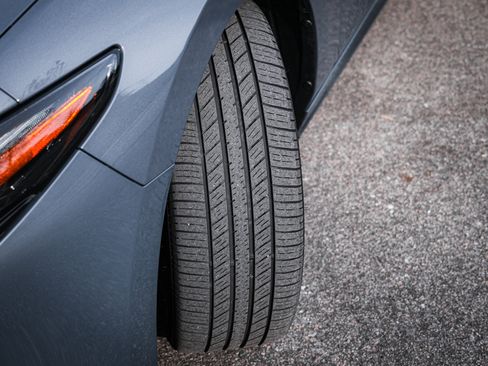 Certified 2025 MAZDA MAZDA3 2.5 S Hatchback w/ Premium Pkg image 12