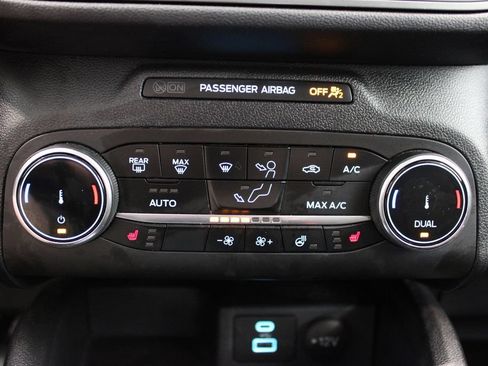 Used 2023 Ford Escape Active AWD/4WD image 8