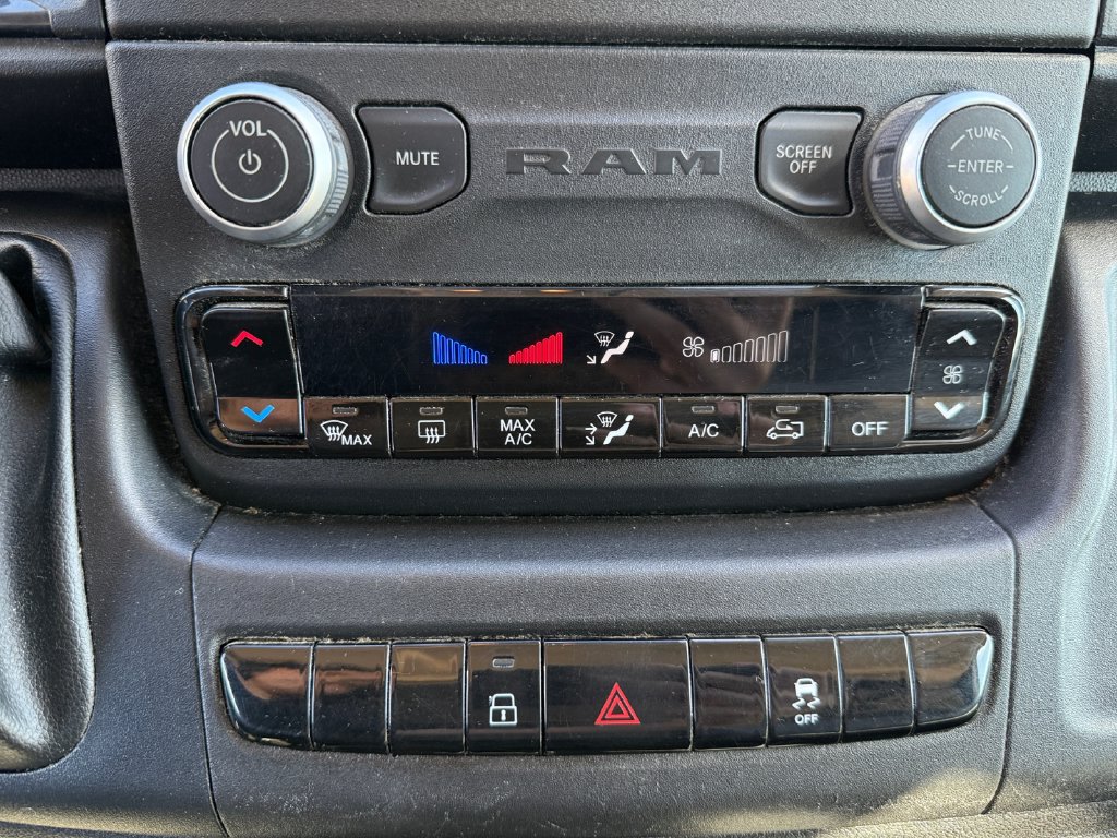 Used 2025 RAM ProMaster 2500 w/ Convenience Group FWD image 29