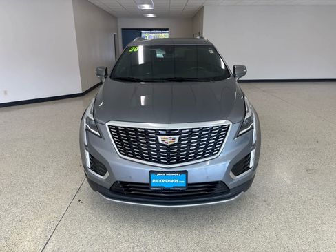 Used 2020 Cadillac XT5 Premium Luxury image 2