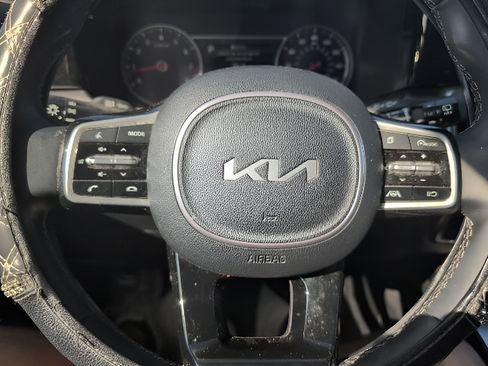 Used 2023 Kia Sorento S w/ Panoramic Sunroof Package FWD image 19