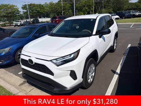 Used 2025 Toyota RAV4 LE FWD image 13