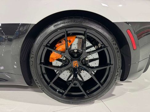 Used 2022 Bugatti Chiron Pur Sport image 40