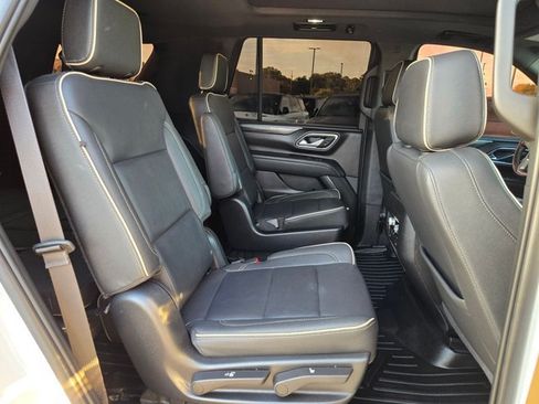 Used 2022 GMC Yukon SLT w/ SLT Premium Package AWD/4WD image 20