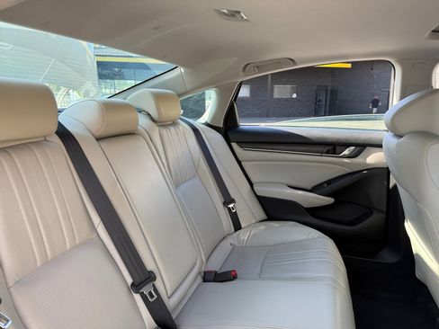 Used 2018 Honda Accord EX-L image 18